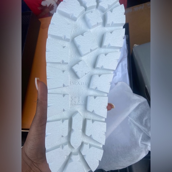 Prada slides men size 7 - Picture 2 of 4